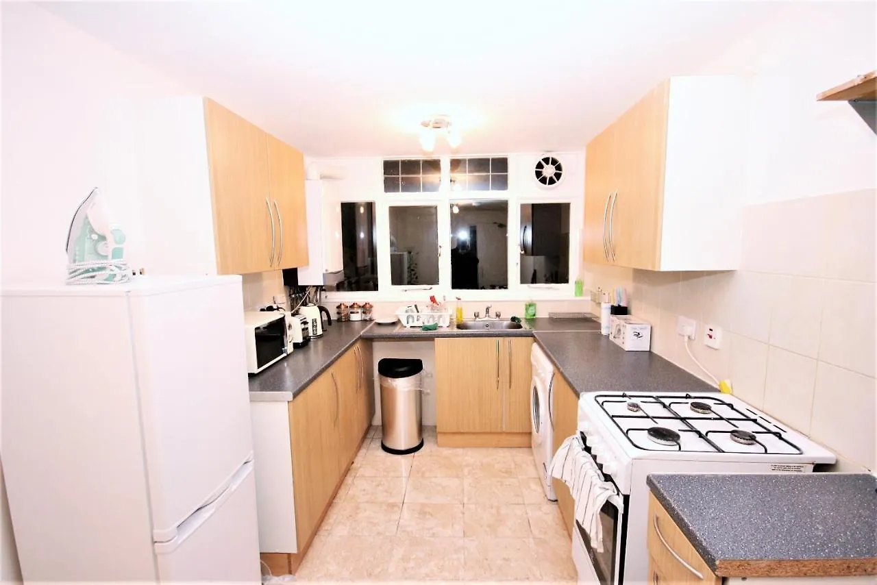 The Aldgate Rooms Londyn 3*,